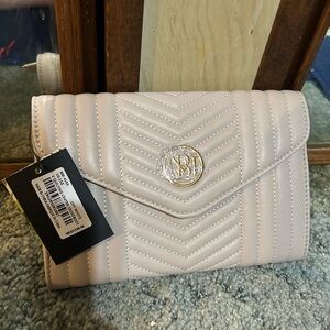 NWT Badgley Mischka crossbody offwhite
